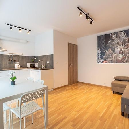 Brand New Two Room Apartment #26 With Free Secure Parking Close To Center Prague Extérieur photo