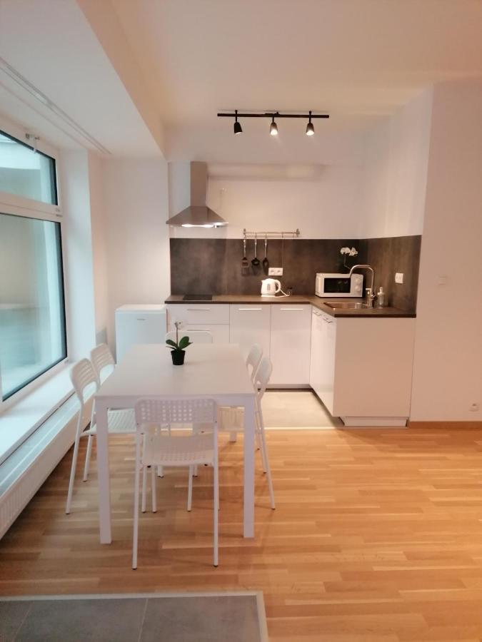 Brand New Two Room Apartment #26 With Free Secure Parking Close To Center Prague Extérieur photo