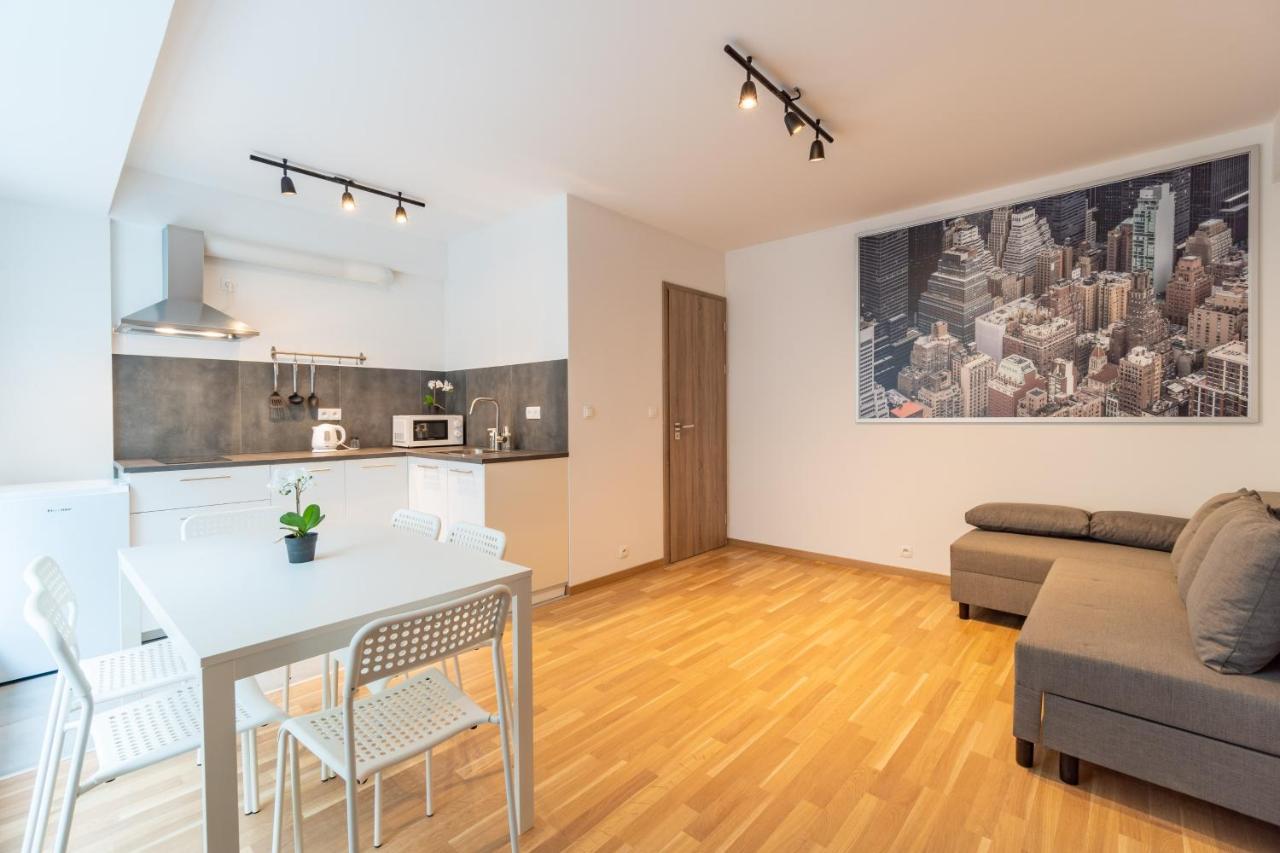 Brand New Two Room Apartment #26 With Free Secure Parking Close To Center Prague Extérieur photo