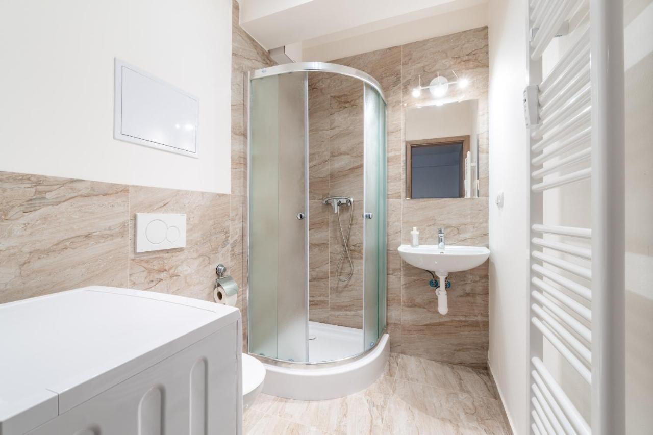 Brand New Two Room Apartment #26 With Free Secure Parking Close To Center Prague Extérieur photo